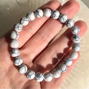 White Howlite Stone Bracelet